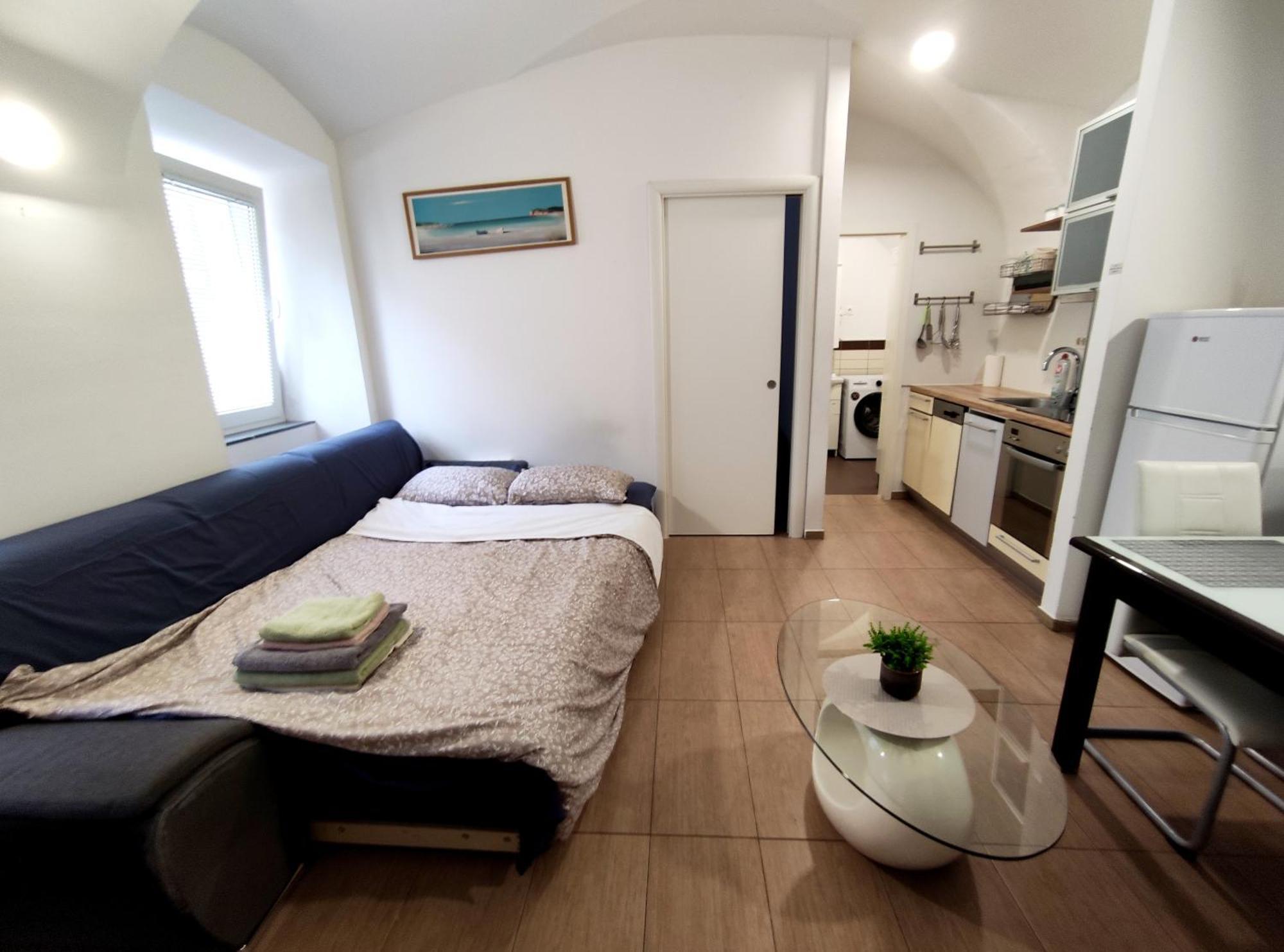 Studio Apartment Sisters 3-4 Ljubljana Bagian luar foto